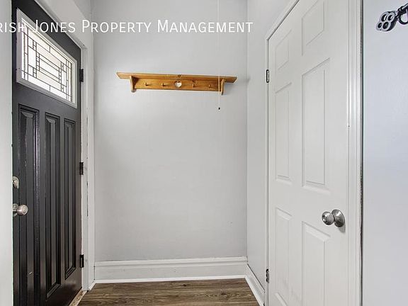 3rd image of 68 Kingston Pl APT 1