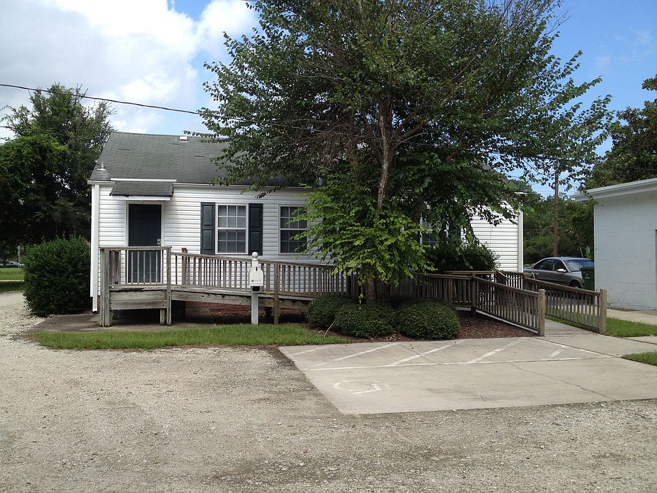 2nd image of 3802 Park Ave