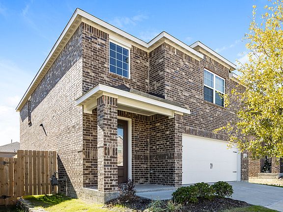 4th image of 1213 Bullock Dr