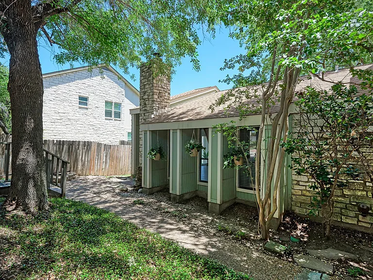 500 Hesters Crossing Rd #411 — Photo 3