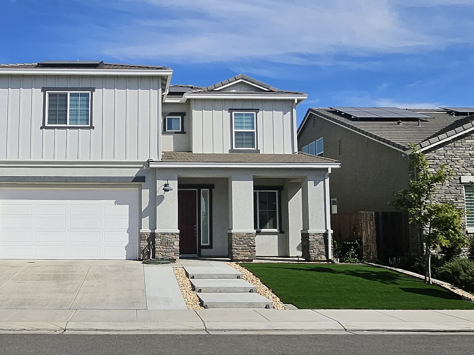 4 bed, 2.5 bath, 2331 sqft, $3,195 — Photo 1