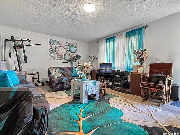 2nd image of 168 2nd AVENUE SE