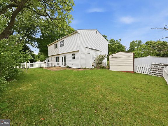 2nd image of 1092 Brightleaf Ct