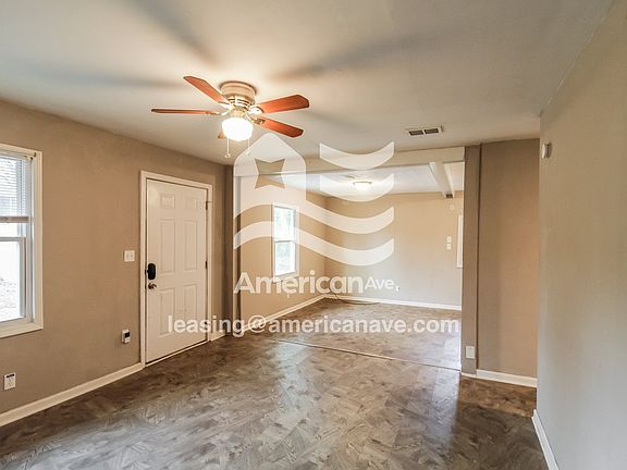 1821650_002_wm_-_living_room_13619618.jpg