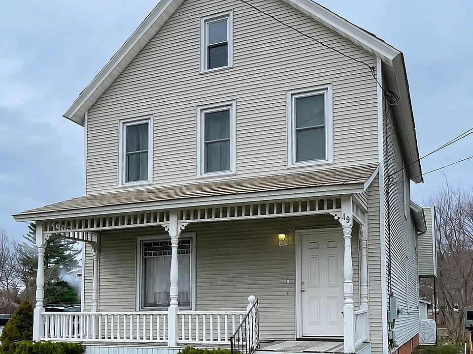 49 E Center St #2