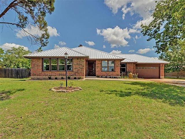 Situated in the gateway to the Hill Country, this gorgeous, fully-remodeled Granada Hills property a