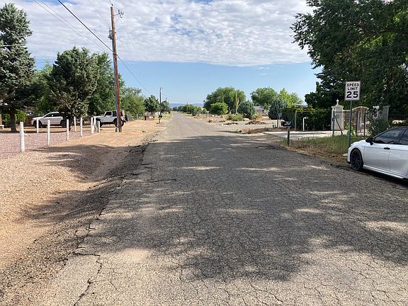 4th image of 2512 Maricopa St
