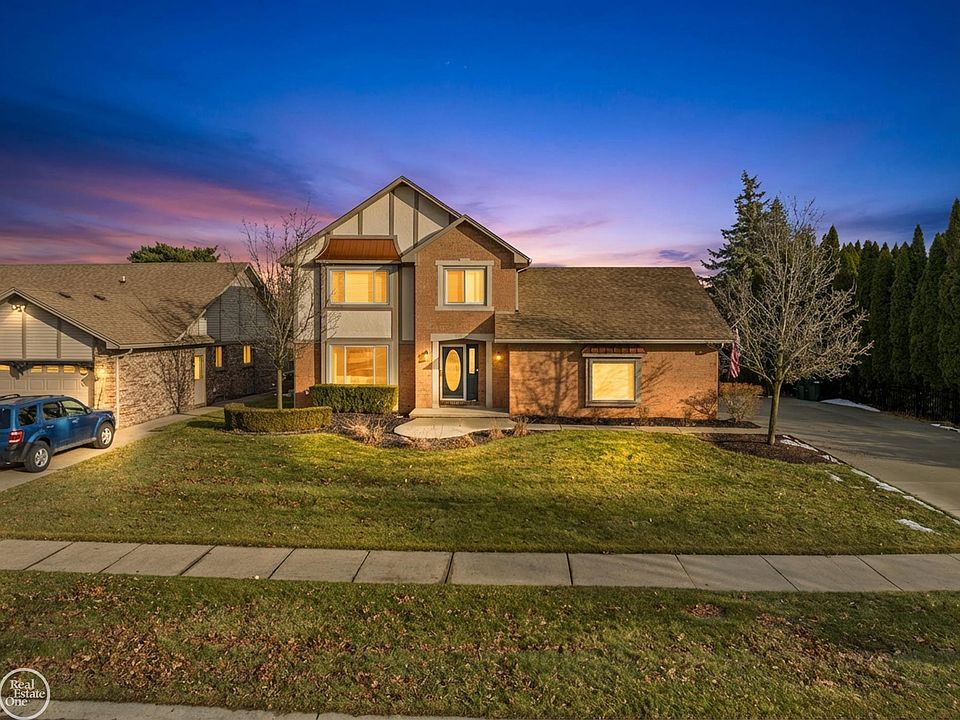 1st image of 39008 Mallorn Dr
