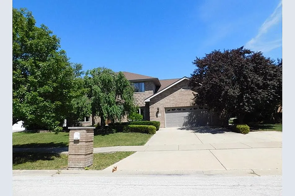 17109 Kerry Ave photo 1
