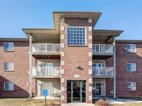 4120 100th St APT 1, Urbandale, IA 50322