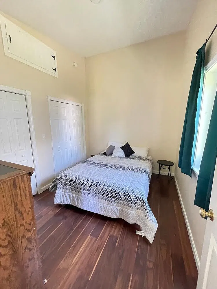 1 bed, 900 sqft, $1,550 — Photo 2