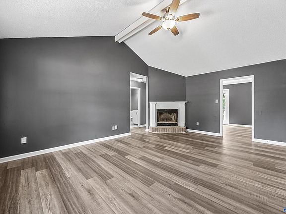 4th image of 103 Whisperwood Ln