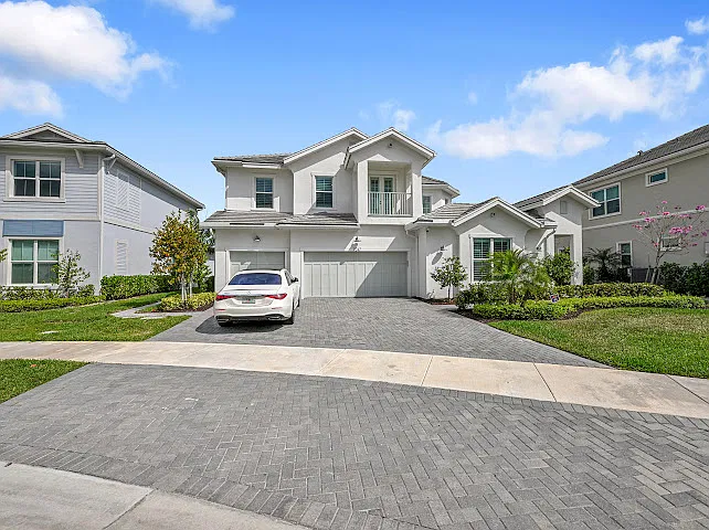5 bed, 4001 sqft, $12,500 — Photo 3