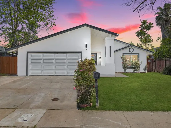 18 Yerba Ct, Sacramento, CA 95833