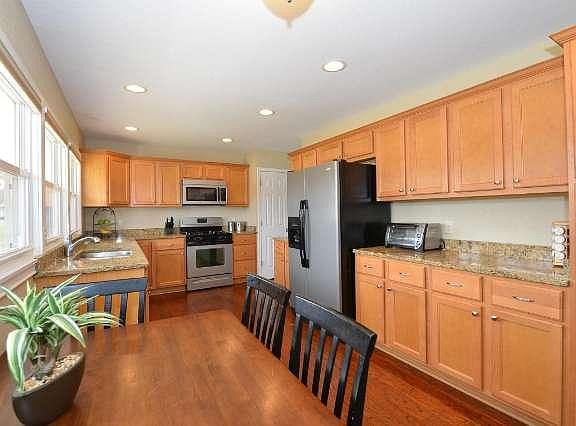 2nd image of 2445 Memorial Dr