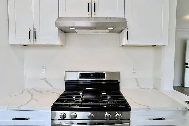 1425 N Marcella Ct — Photo 6