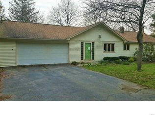 7156 S Abbott Rd, Hamburg, NY 14075