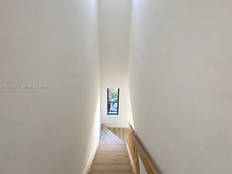 552 NW 7th St #6 — Photo 10