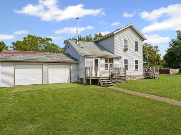 402 W Ash St, Fairbury, IL 61739