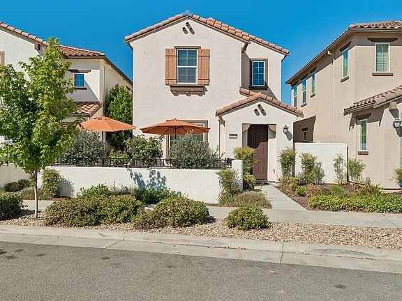 2nd image of 1009 Billington Ln