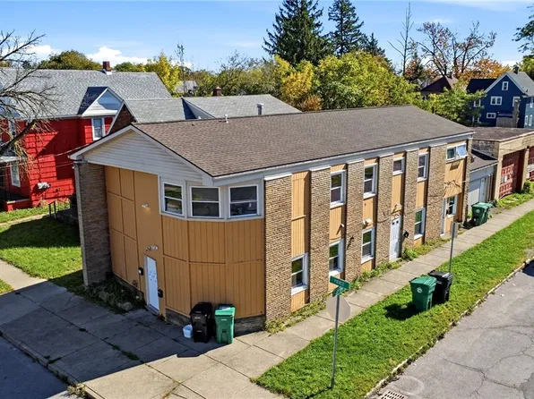 1703 Pierce Ave, Niagara Falls, NY 14301