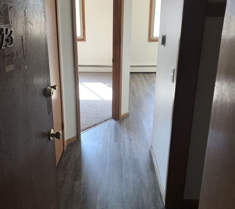 2nd image of 3010 5th Ave APT 8