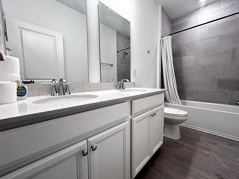 23 Lake Sinclair St — Photo 22