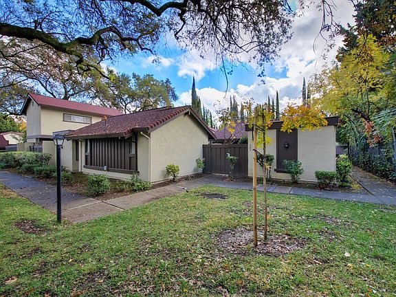 2nd image of 201 Fairoaks Dr