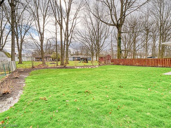 4th image of 6681 Louann Dr