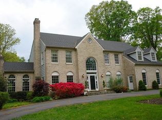 7330 Cliff Pine Dr, Gaithersburg, MD 20879