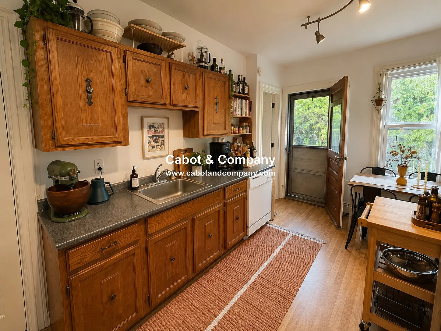 2 bed, 1.0 bath, 750 sqft, $2,695 — Photo 2