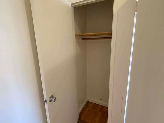 5th image of 226 E 29th St APT 5B