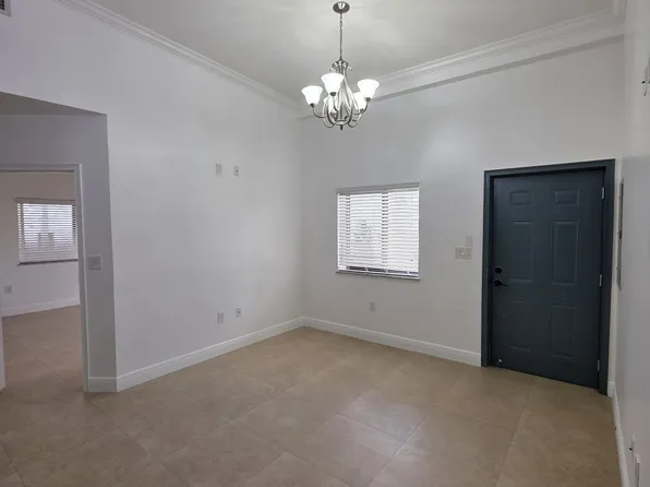 2268 SW 8th St APT 1, Miami, FL 33135