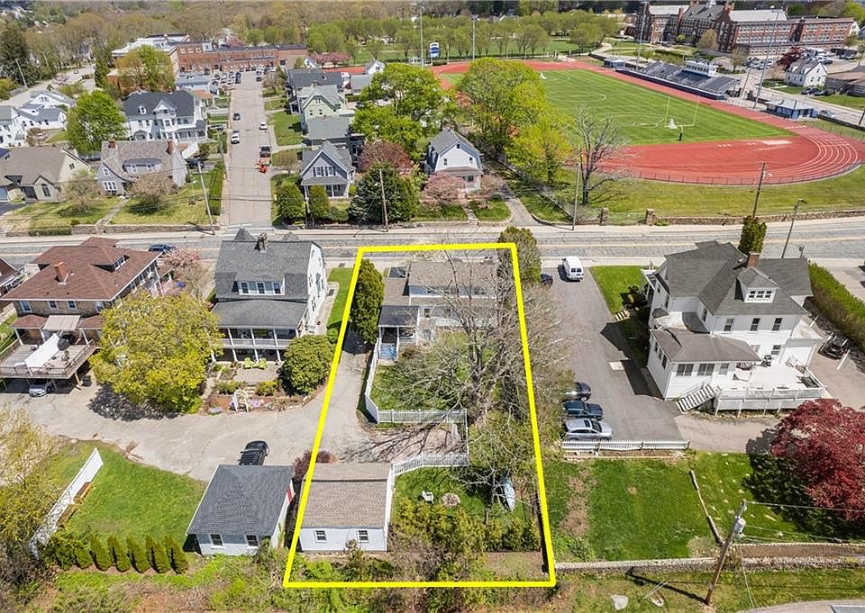 73 Granite St, Westerly, RI 02891 Zillow