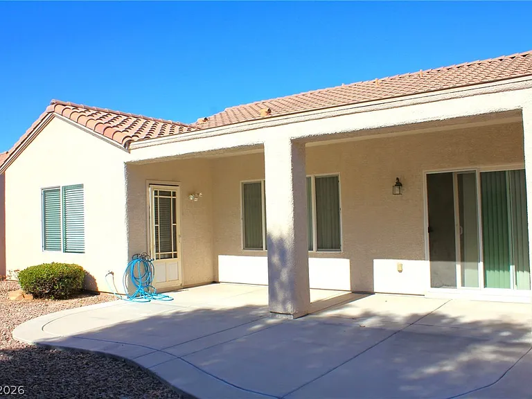 2212 Sawtooth Mountain Dr — Photo 15