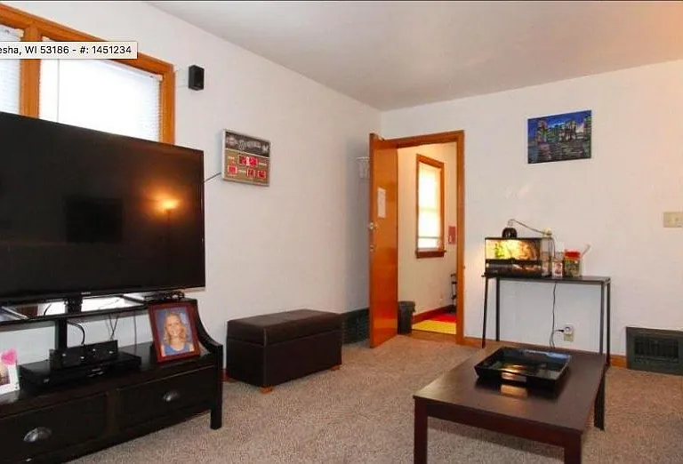 116 Harrison Ave — Photo 3