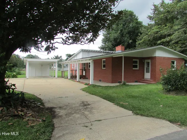 105 W Faison Avenue, Turkey, NC 28393