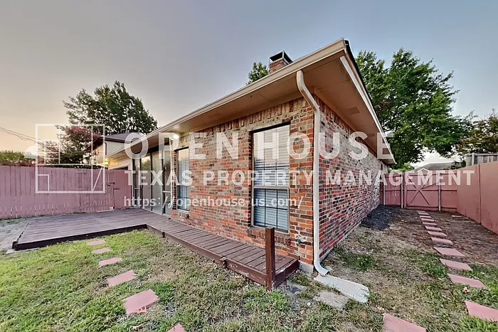 7217 Alissa Dr — Photo 18