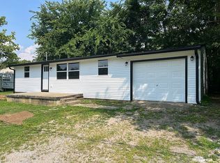 1107 Woodale Rd, Brandenburg, KY 40108