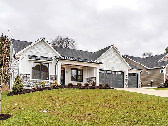 5th image of 1031 Honey Locust Dr