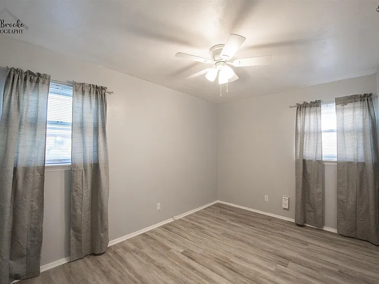 1020 W Cornelia Ave — Photo 25