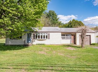 216 College Hwy, Southwick, MA 01077