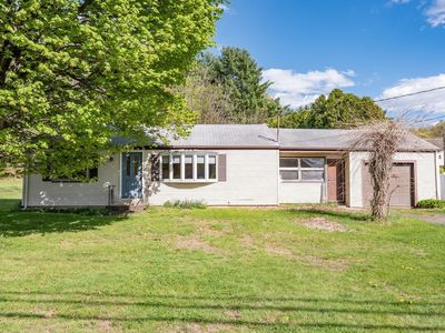 216 College Hwy, Southwick, MA, 01077