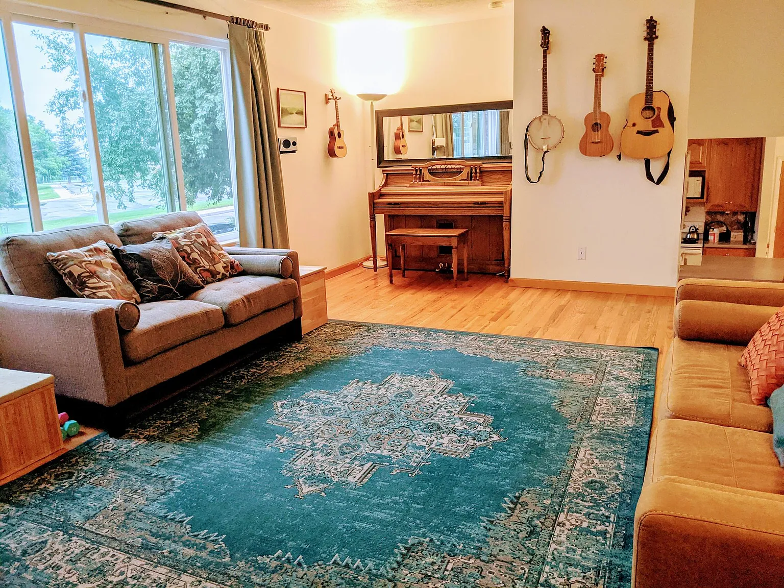 3 bed, 1873 sqft, $3,650 — Photo 4