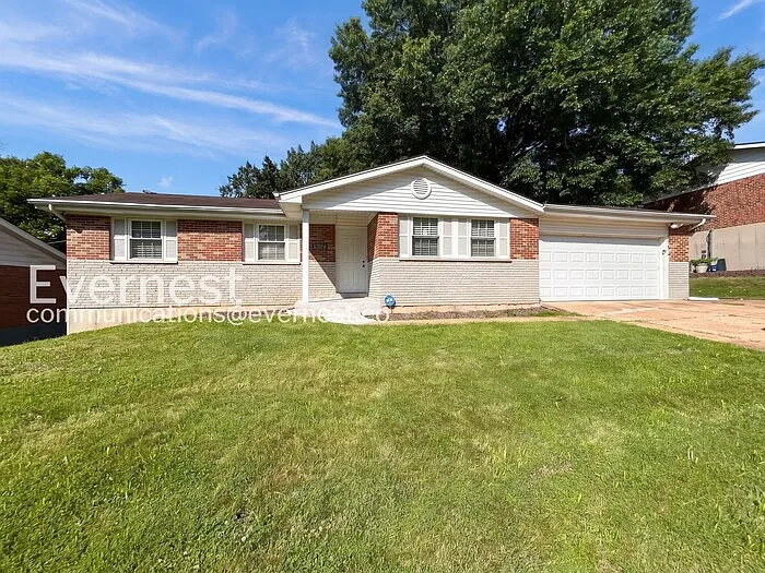 1667 Melody Ln — Photo 1