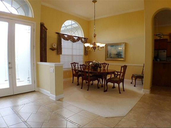 3rd image of 434 Woldunn Cir