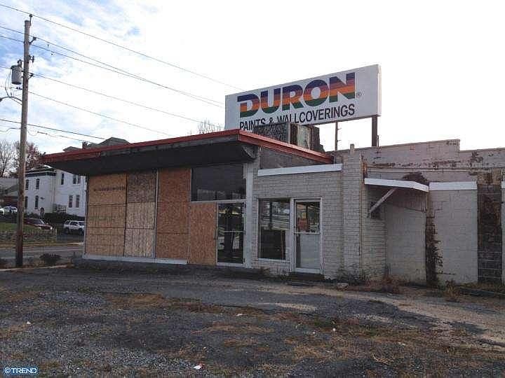 2nd image of 229 E Lancaster Ave