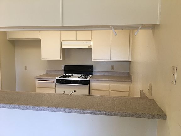 3rd image of 2765 Bolker Dr