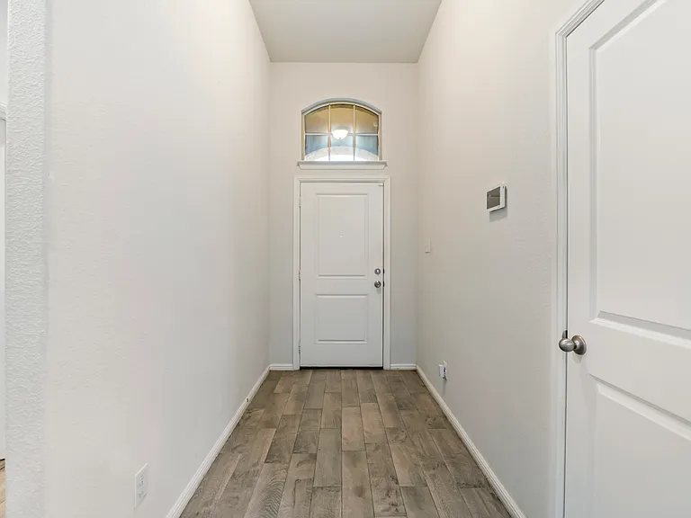 9717 Snowbell Ln — Photo 4