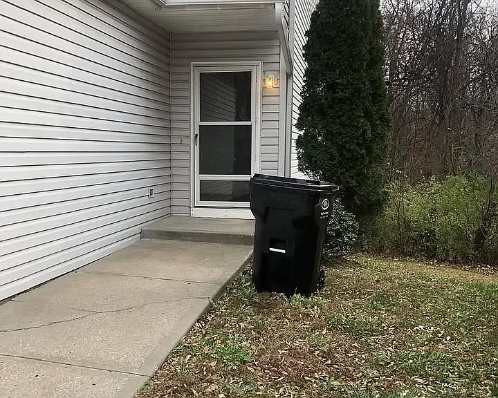 3125 S Cedar Crest Ct — Photo 2
